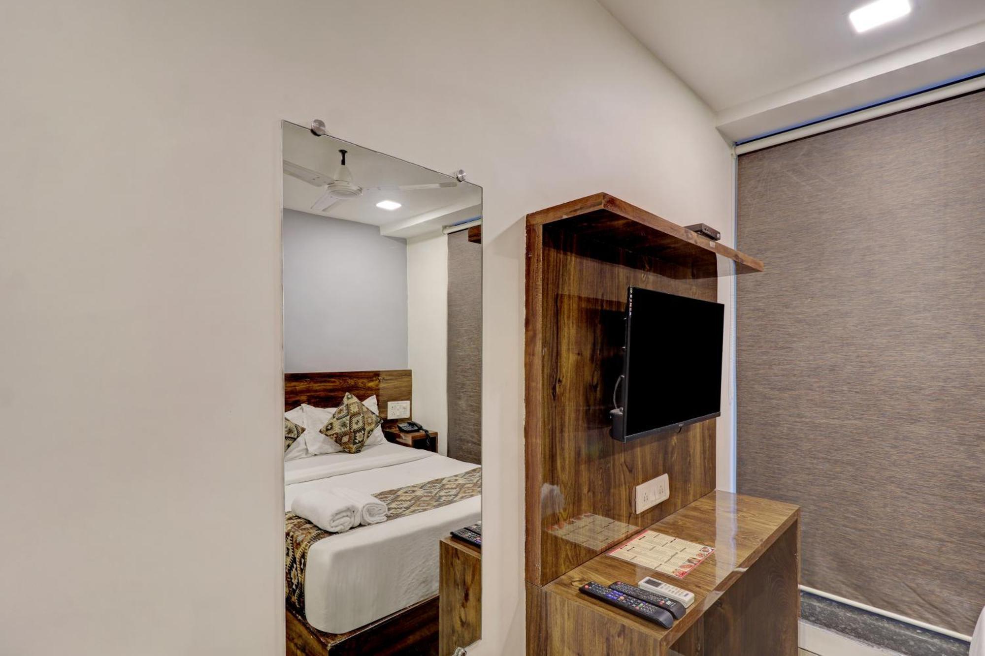 Hotel Merry Gold Мумбаї Екстер'єр фото